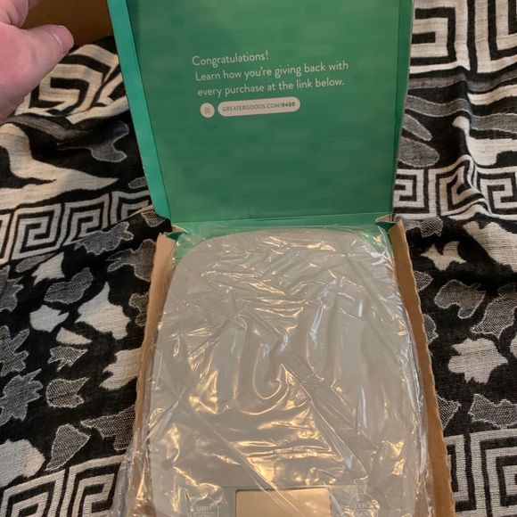 NIB Digital Kitchen Scale by Greater Goods - Picture 5 of 5